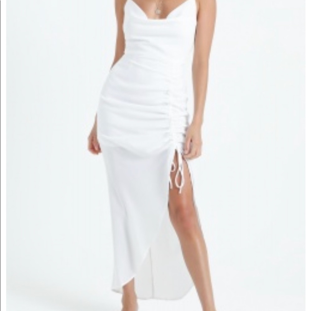 BRAND NEW White Dress perfect for brides